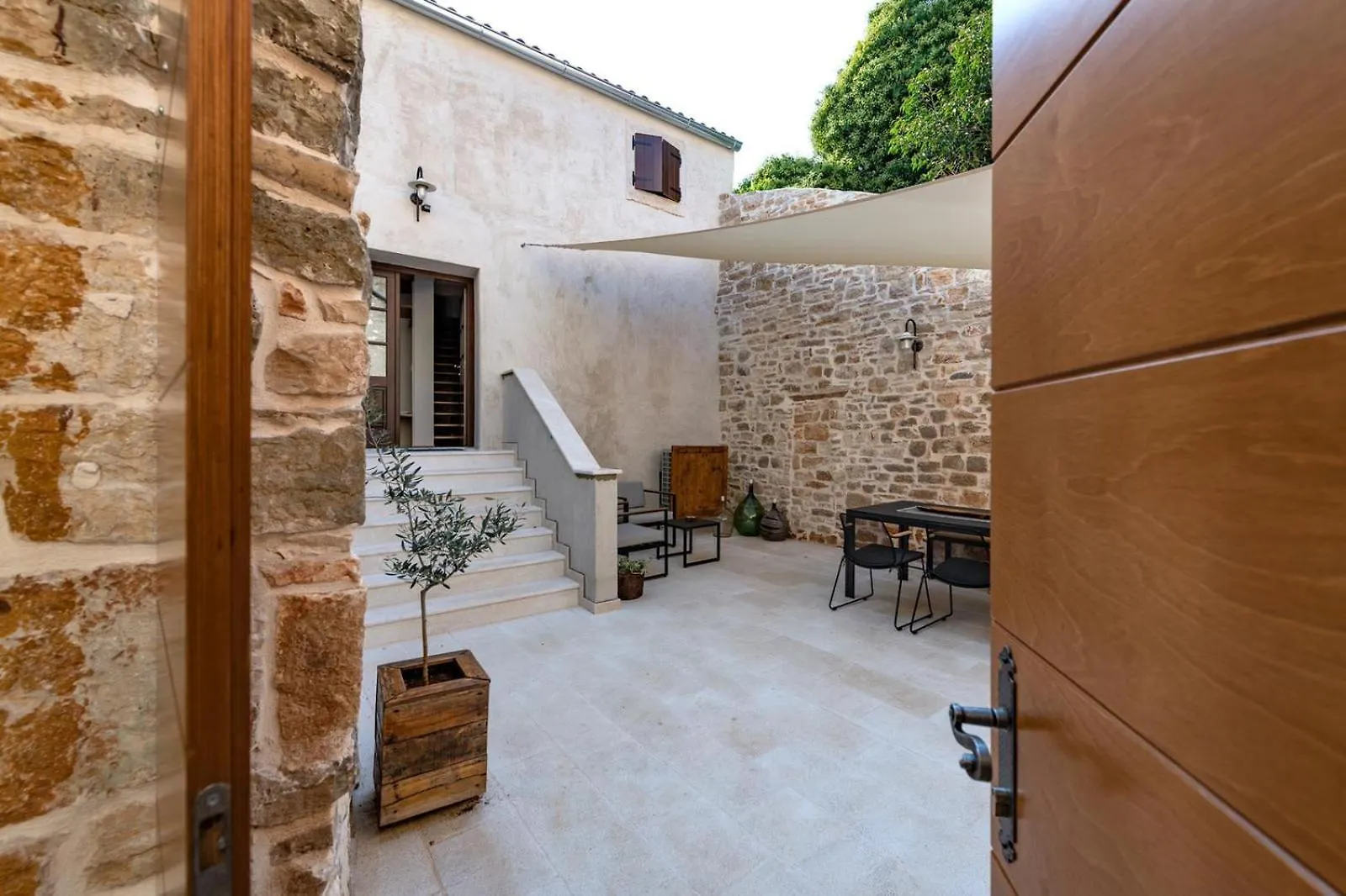 באלה Villa Vallis